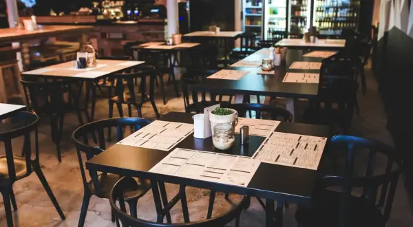 Gdzie zjeść w Białej Podlaskiej? Odkryj najlepsze restauracje